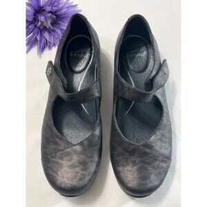 Dansko Metallic Leopard Mary Janes Size 40 (10-10.5)